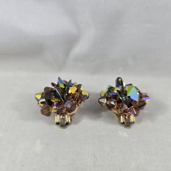 Clip On Iridescent Beaded Cluster Flower Earrings Glass Beads Vintage Purple - Picture 7 of 16